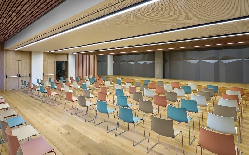 Arper_kassandra-center-at-anatolia-college-thessaloniki_1_1