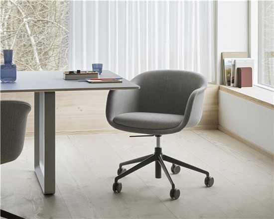 fiber-conference-armchair-rewool-108-gas-lift-castors-tilt-70-70-grey-raise-arrange-muuto-org_(550x550)