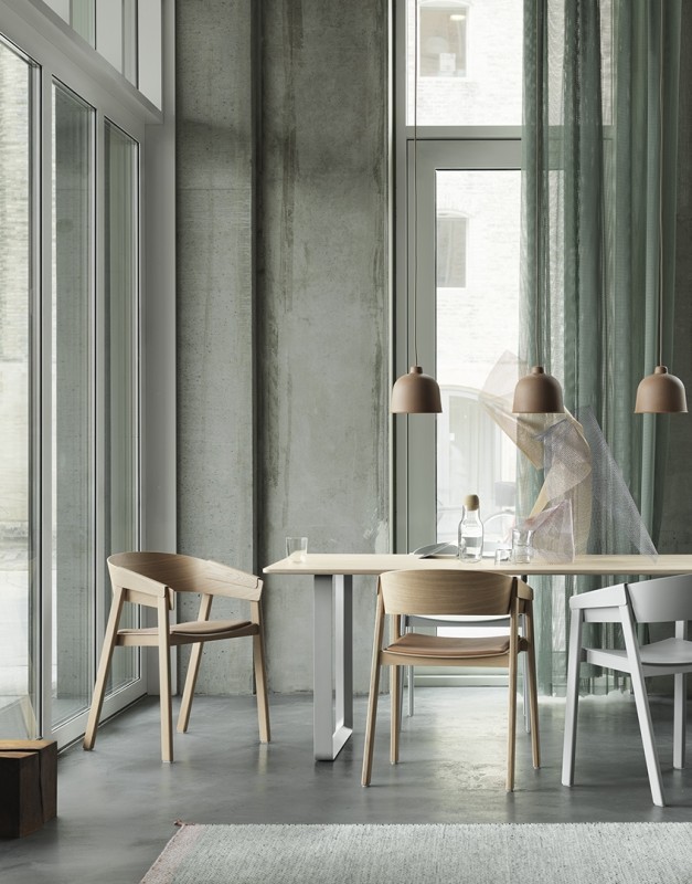 Muuto-Cover-chair-7070-table-grain-pendant-lamp-corky.png-W